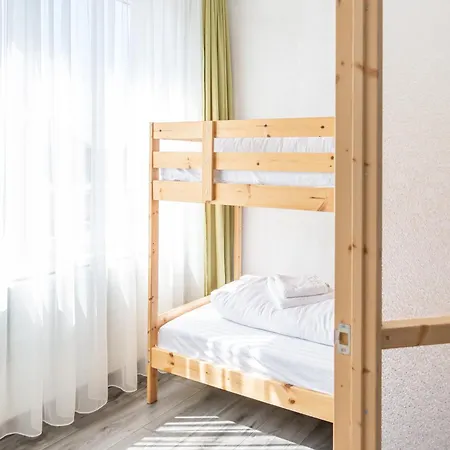 House With The Clocks *