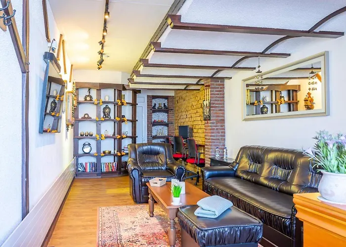 House With The Clocks