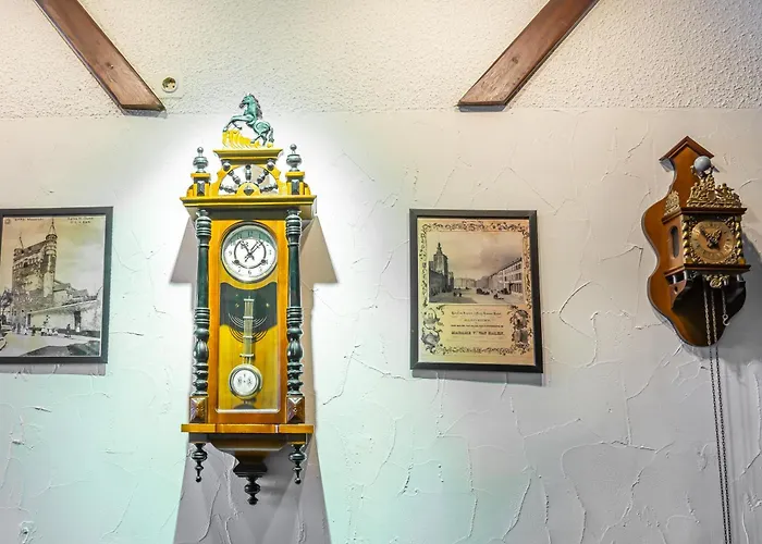 House With The Clocks Appartement *