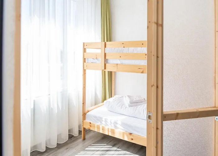 House With The Clocks *